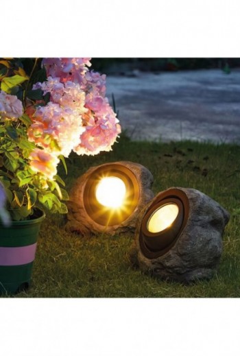 LED-es kültéri szolár lámpa...