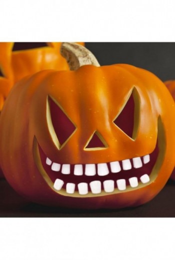 Halloween-i töklámpás fogak...